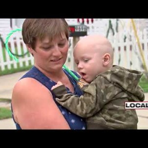 #TeamBrody: Neighbors decorate for Christmas for 2-year-old with cancer