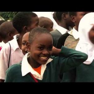 DEUTSCHE UNTERTITEL: A Bleistift FOR EVERYONE unterstützt IGOMA C Primary School, Mwanza, Tansania